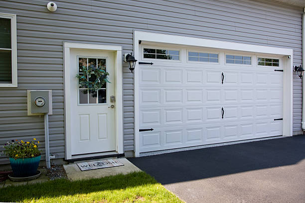 24/7 Emergency Garage Door Panel Replacement experts in Nemacolin, PA